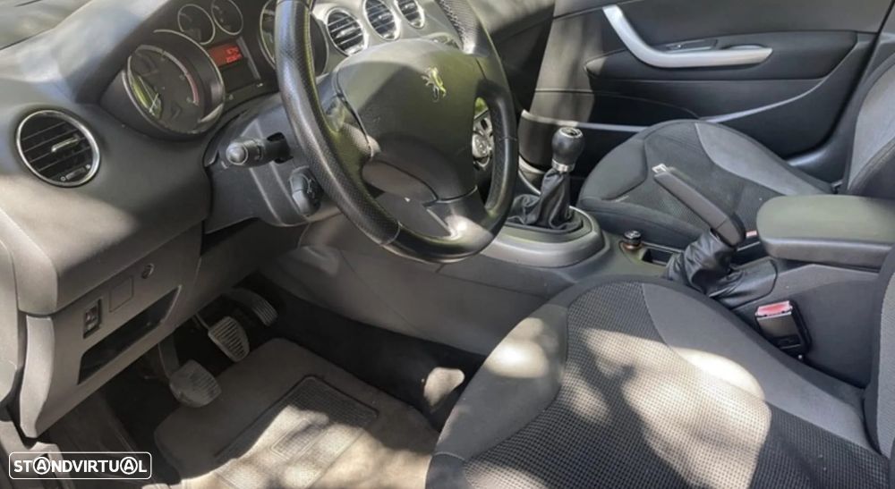 Peugeot 308 1.6 HDi Premium - 6