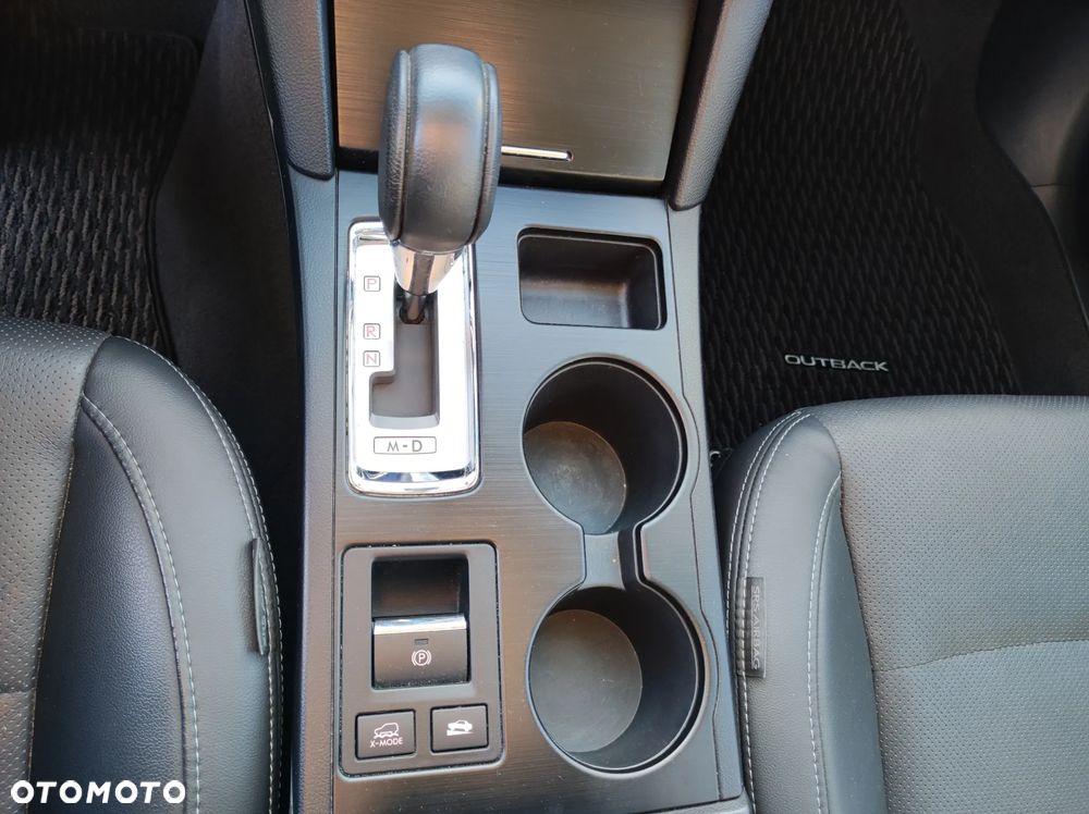 Subaru Outback 2.5i Exclusive - 15
