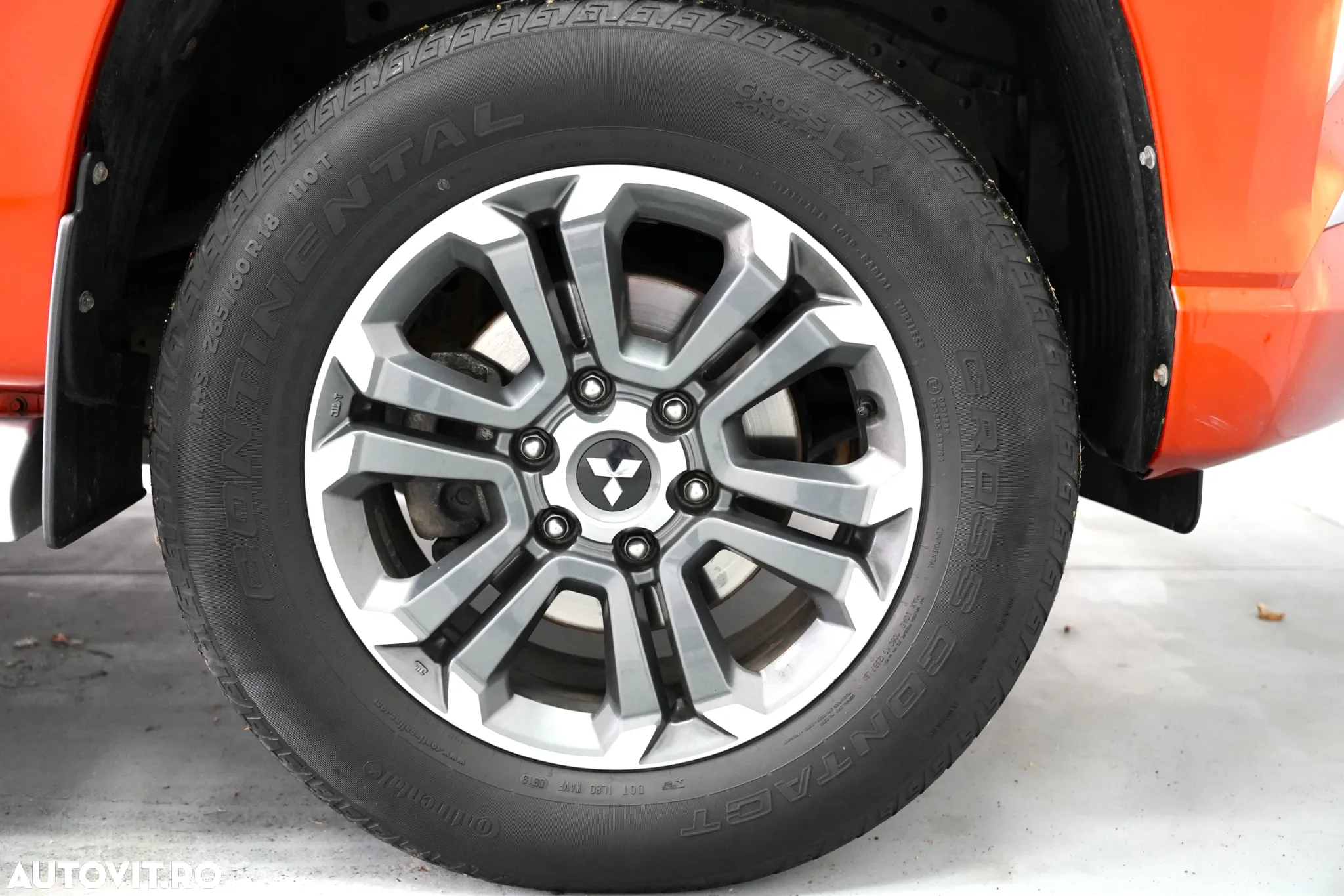 Mitsubishi L200 Double Cab 2.2 DI-D M/T Intense - 12