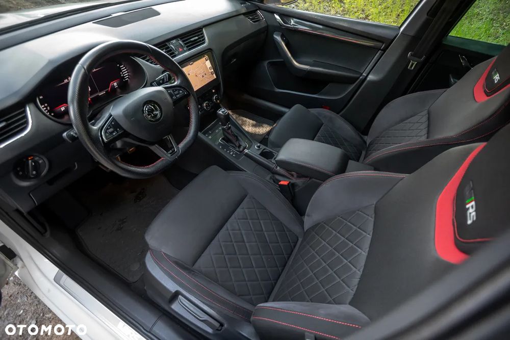 Skoda Octavia 2.0 TDI 4x4 DSG RS - 38