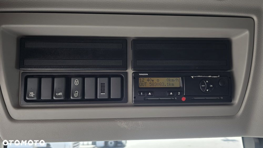 Volvo FL 250 Euro 6 18 palet zabudowa SCHMITZ kontener kurierka full air super stan! do końca ASO! świeży import! - 14