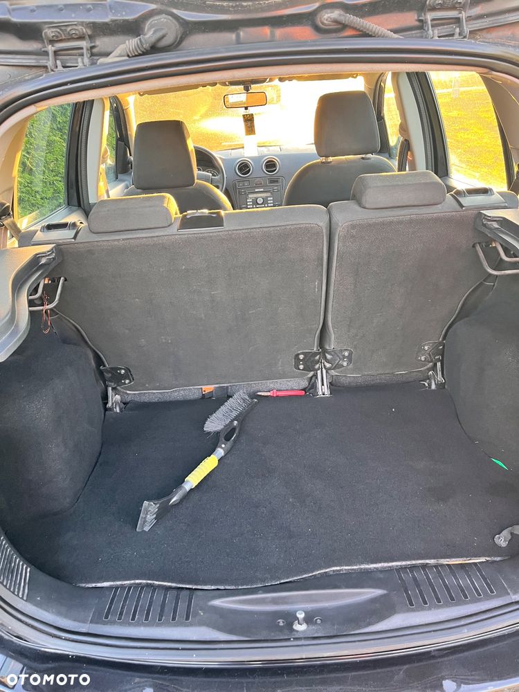 Ford Fusion 1.4 Ambiente - 4