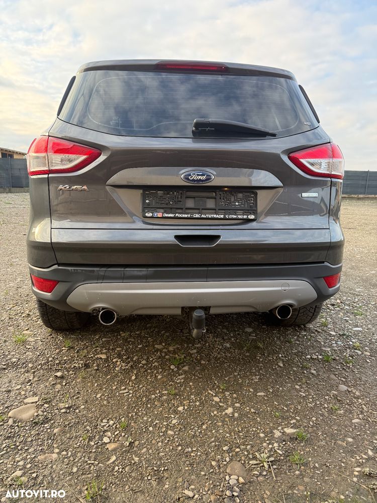 Ford Kuga 1.5 EcoBoost 2x4 Business Edition - 4