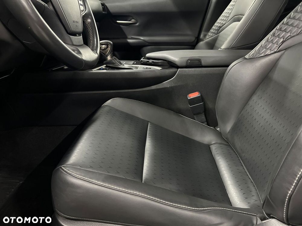 Lexus UX 250h GPF F Impression 2WD - 10