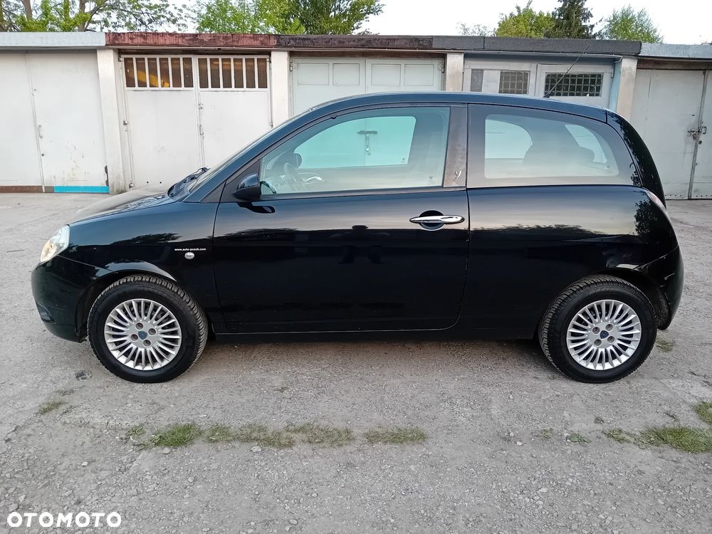 Lancia Ypsilon Y 1.2 8v Arctic - 17