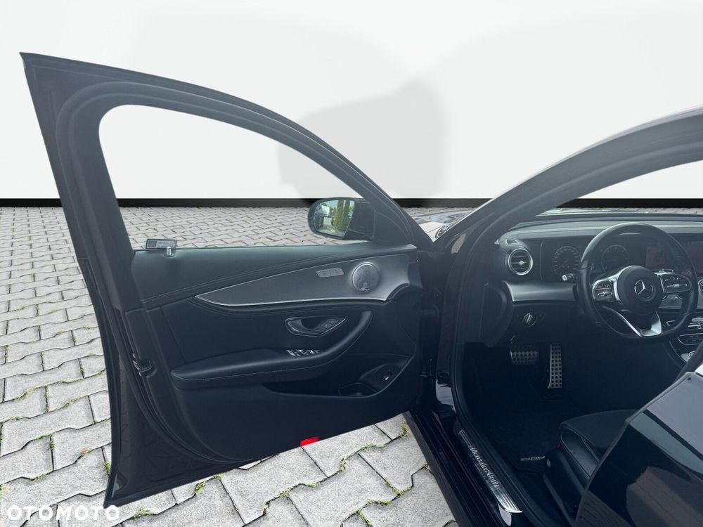 Mercedes-Benz Klasa E - 11