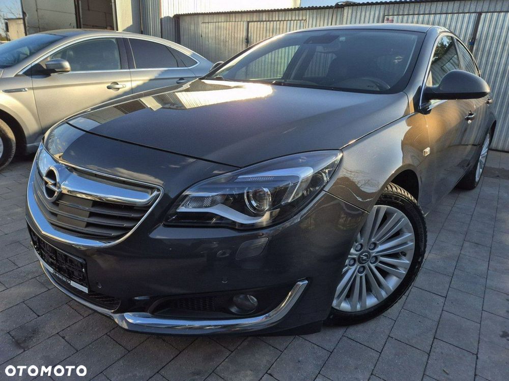 Opel Insignia - 1