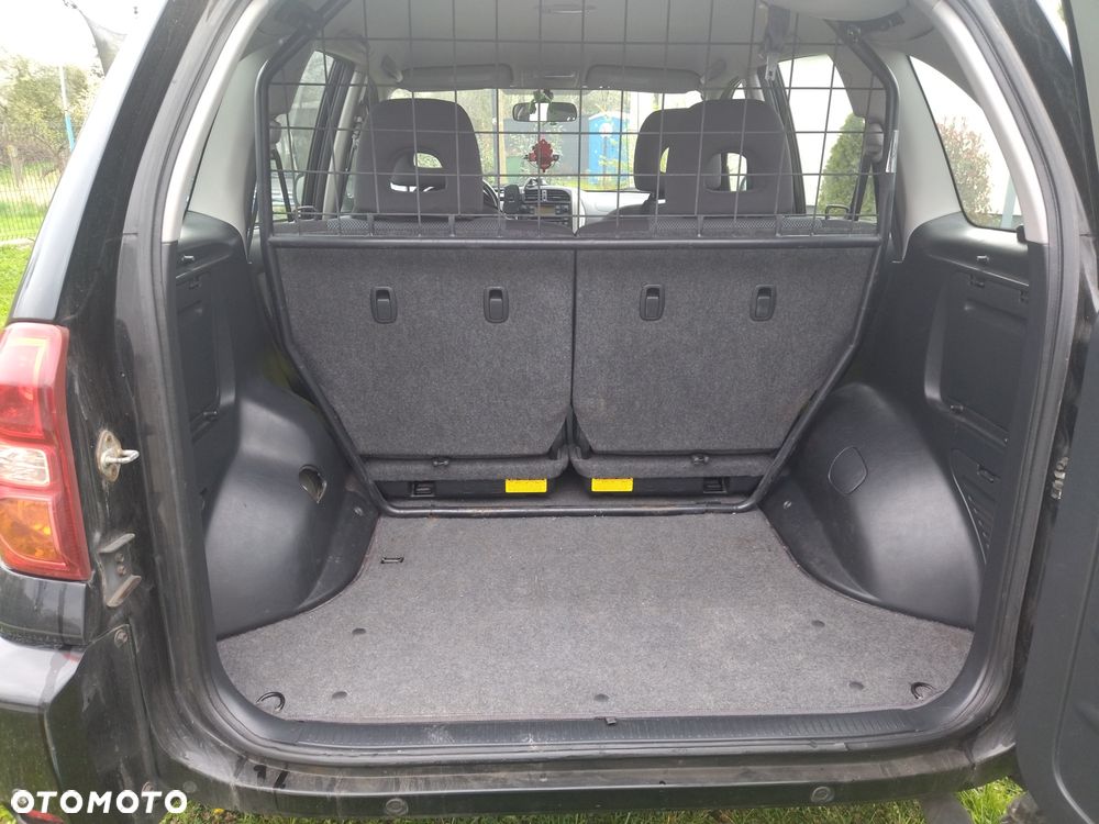Toyota RAV4 - 7