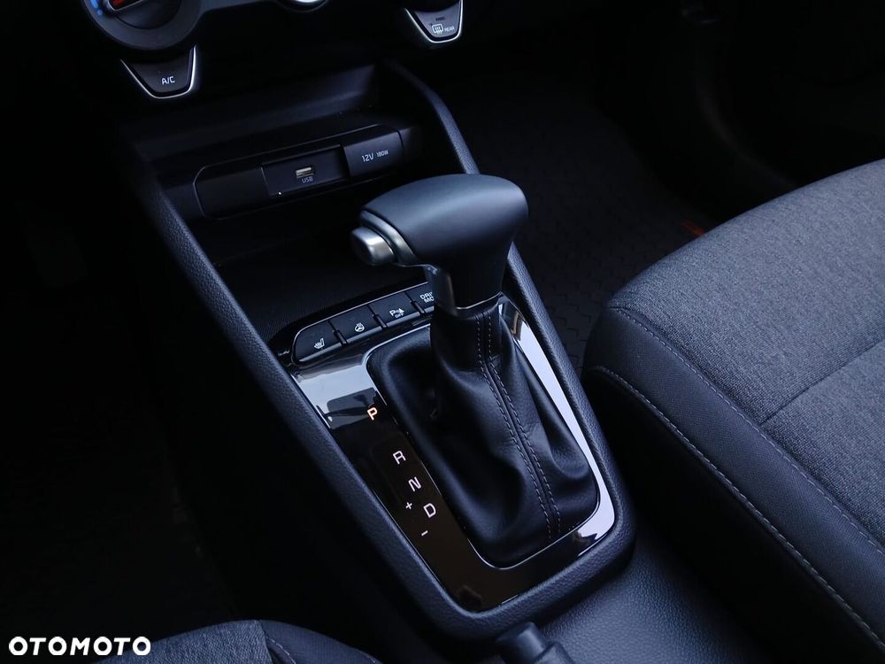 Kia Stonic 1.0 T-GDI L DCT - 21