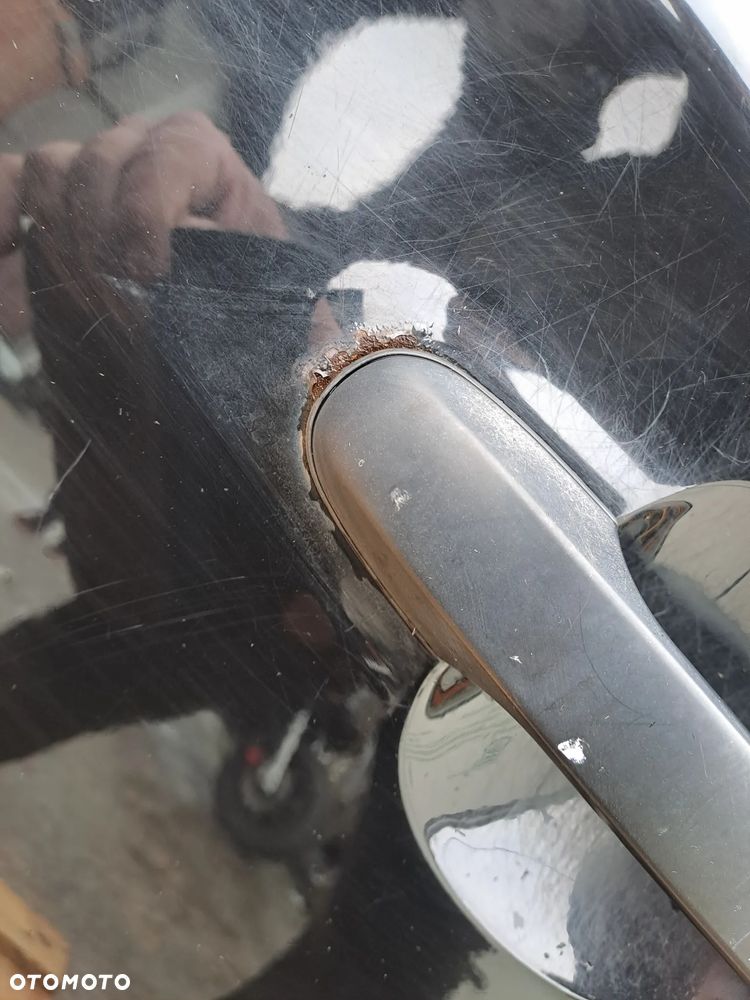 Hyundai I20 drzwi kompletne kod lakieru FR czarne - 4