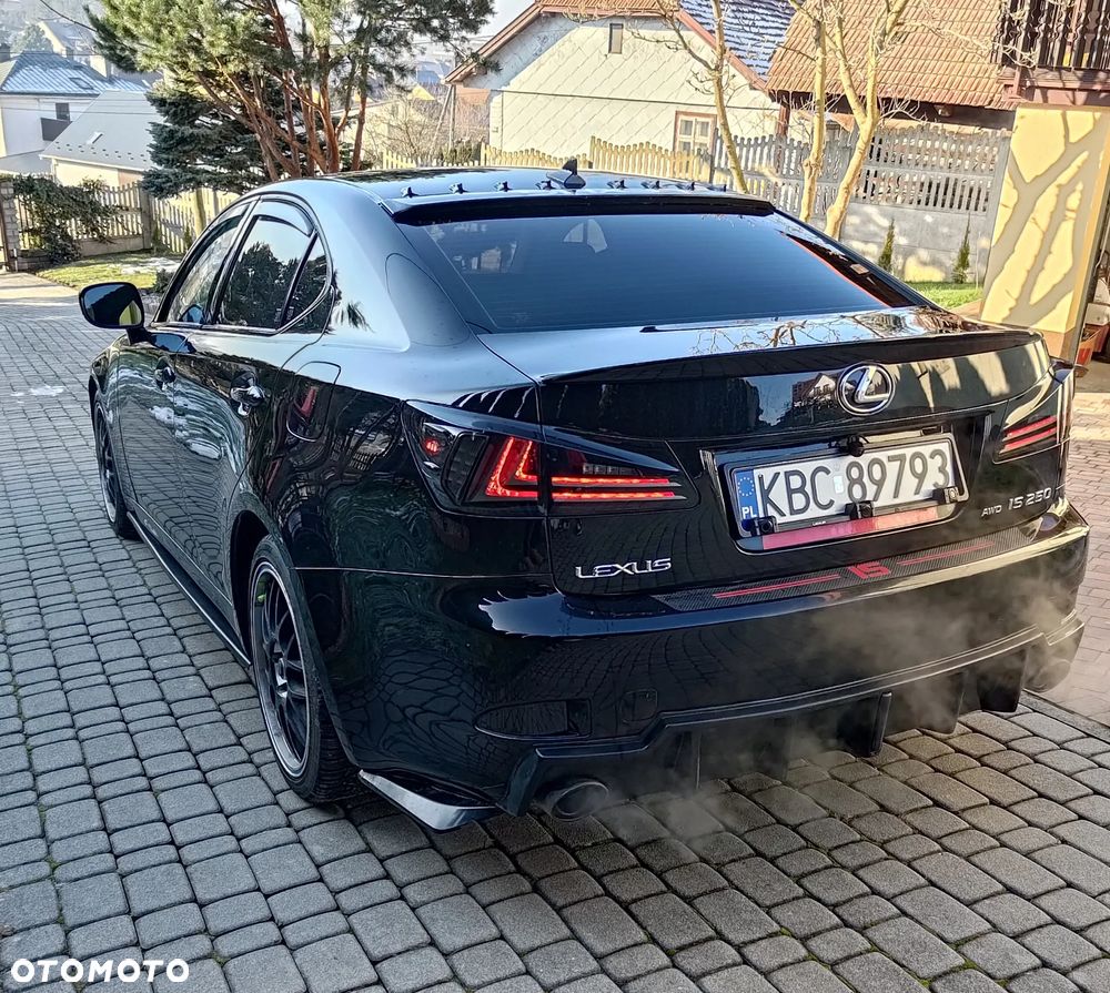 Lexus IS - 5