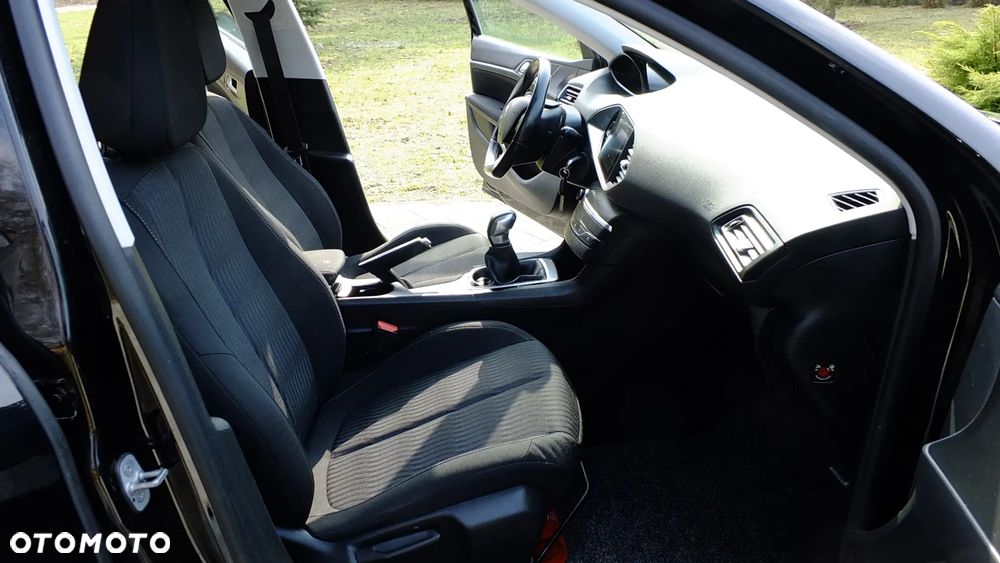 Peugeot 308 1.6 HDi Active - 16