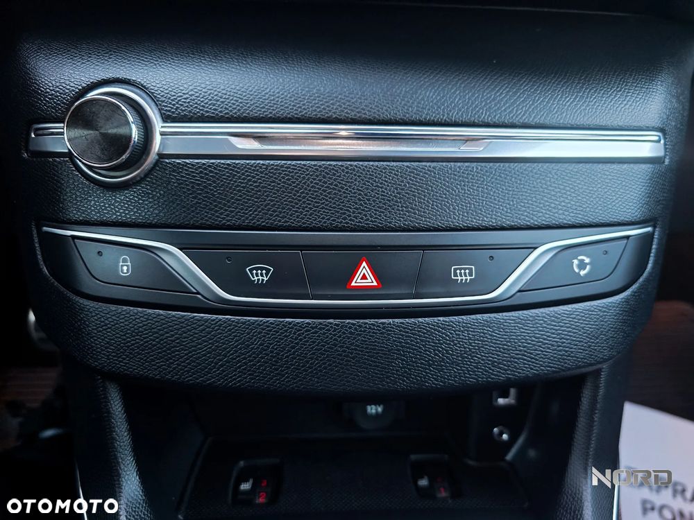Peugeot 308 1.6 BlueHDi Active S&S EAT6 - 23