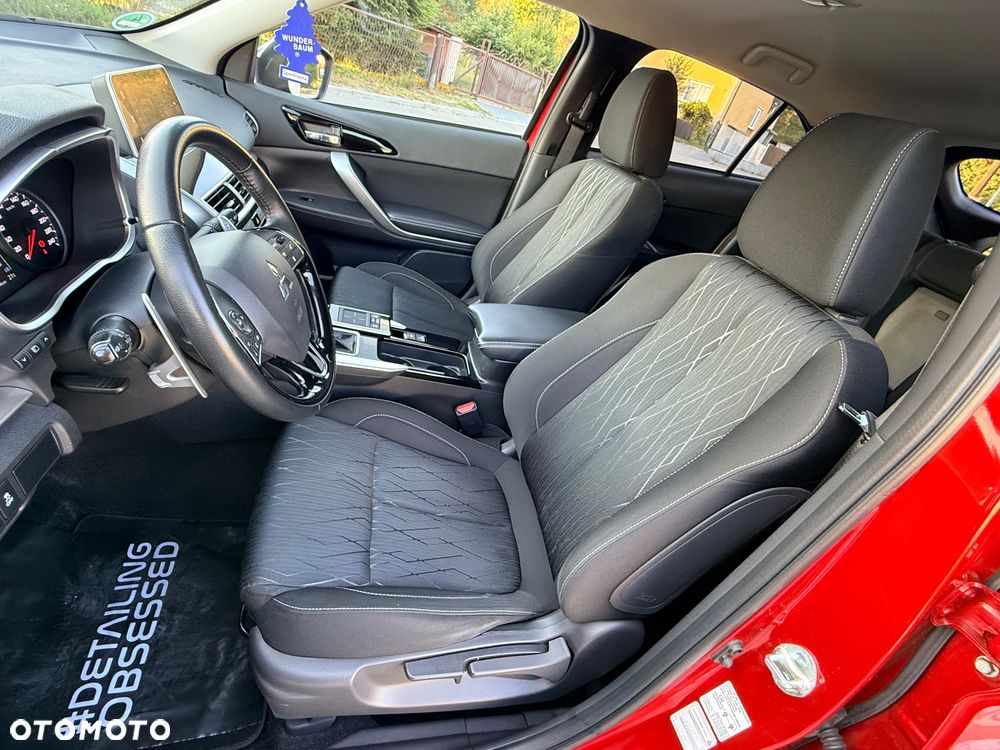 Mitsubishi Eclipse Cross 1.5 T GPF Intense Pro CVT - 25