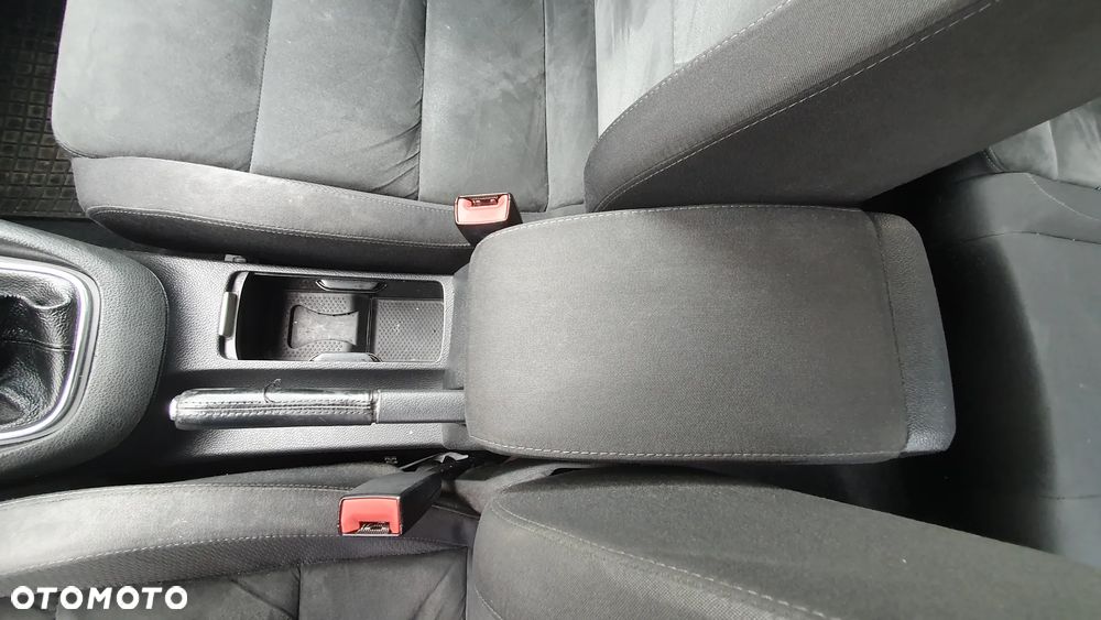 Volkswagen Golf - 16