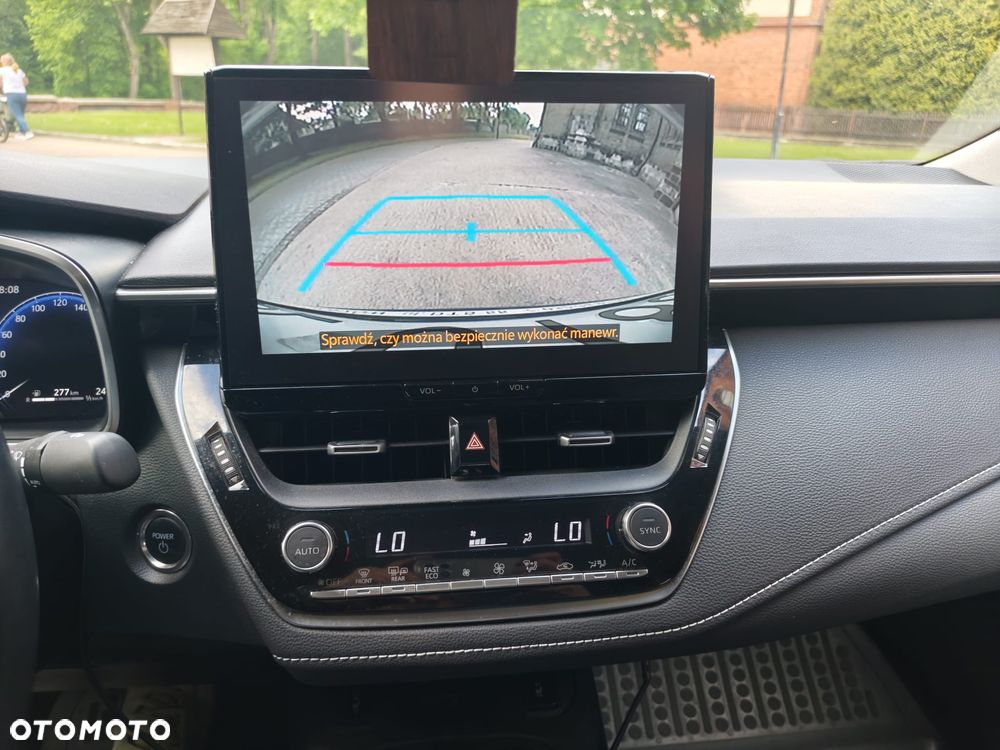 Toyota Corolla 1.8 Hybrid Comfort - 32