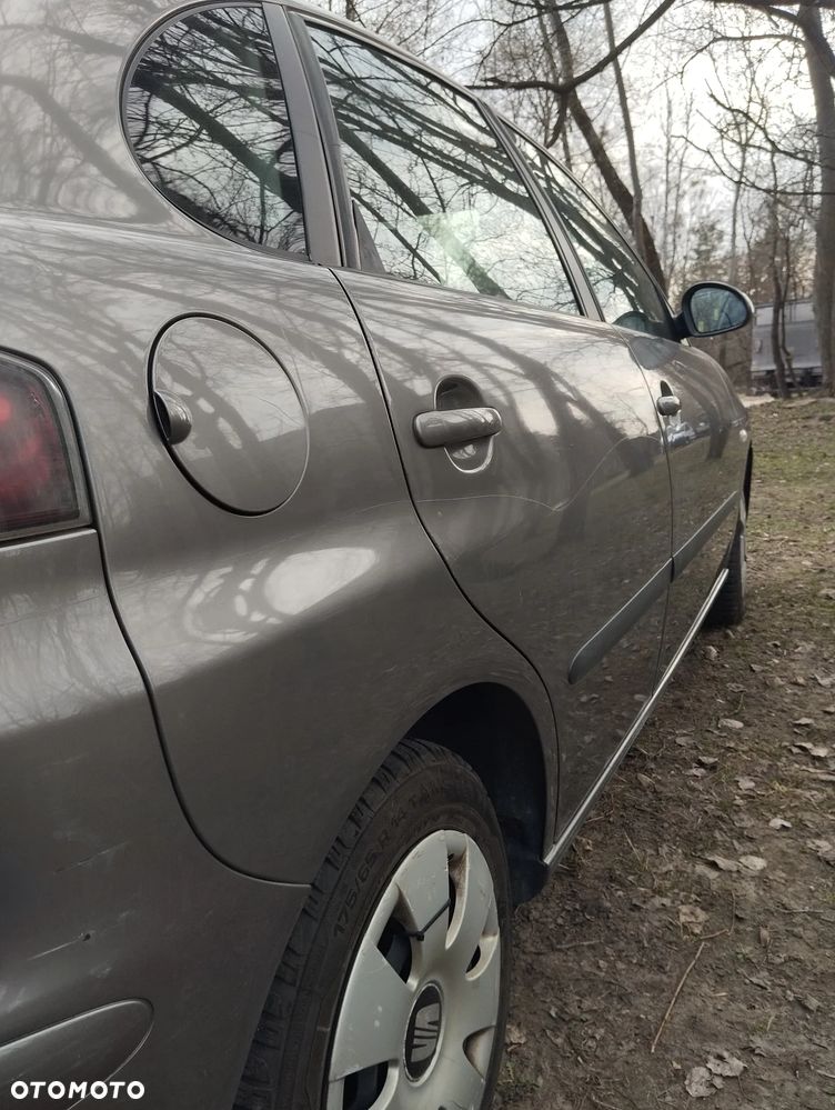 Seat Ibiza 1.4 16V Signo - 15