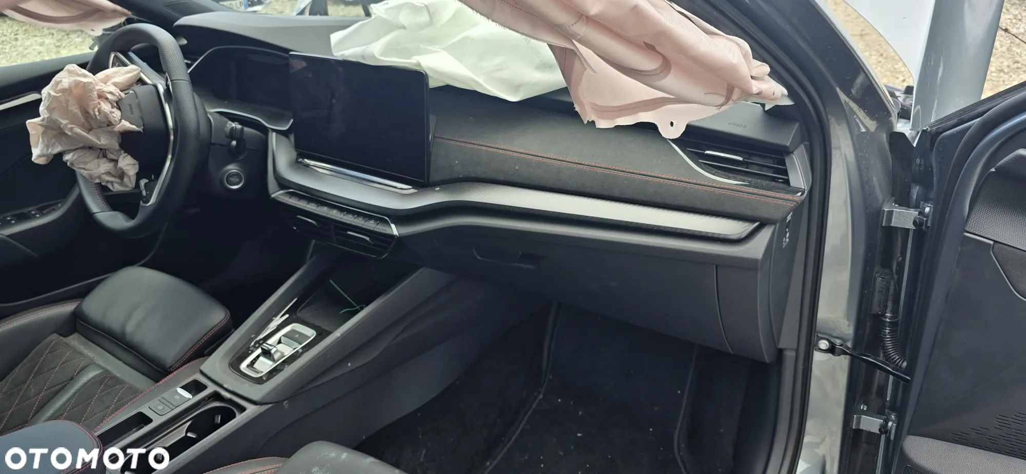 Skoda Octavia 2.0 TSI RS DSG - 31