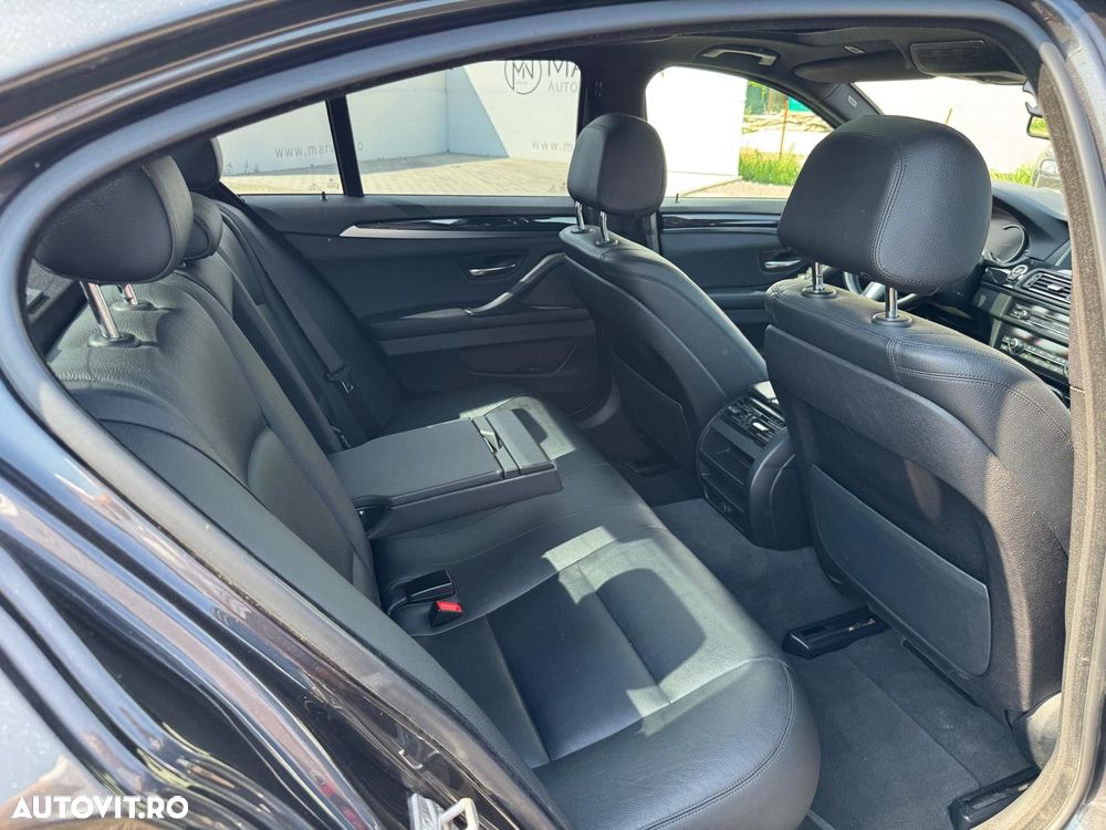 BMW Seria 5 535d xDrive AT - 11