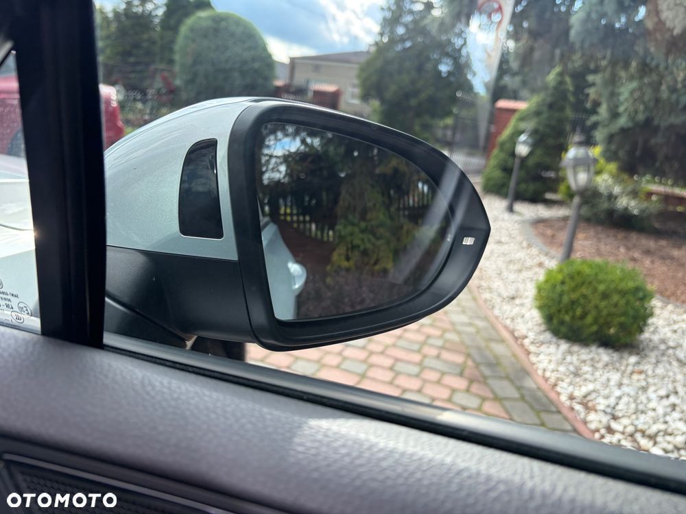 Volkswagen Passat 2.0 TDI EVO Business - 16