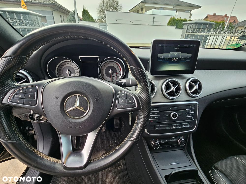 Mercedes-Benz CLA - 9