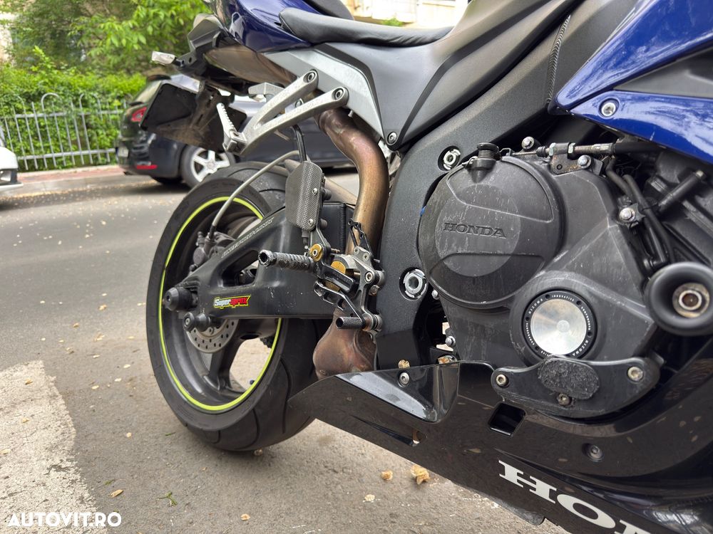 Honda CBR 600RR - 3