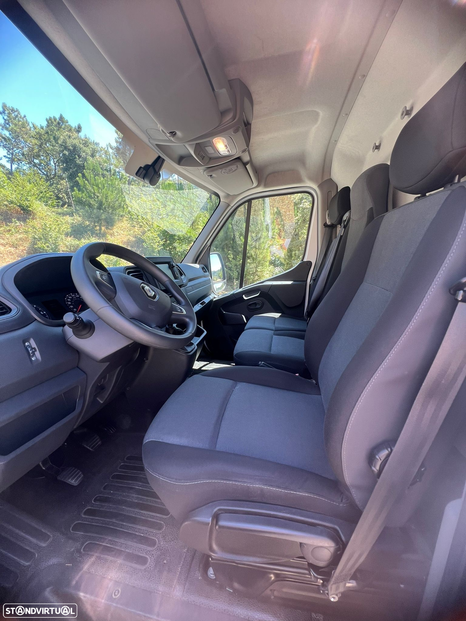 Renault Master 2.3dCI 135cv L2H2 - 6