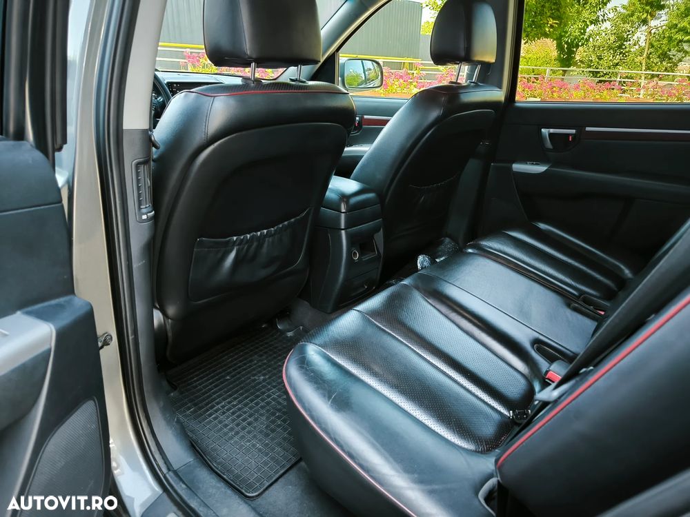 Hyundai Santa Fe 2.2 DSL VGT 7 SEATS 4WD AT PREMIUM - 7