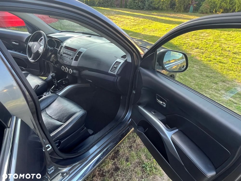 Peugeot 4007 HDI FAP 7-Sitzer Platinum - 36