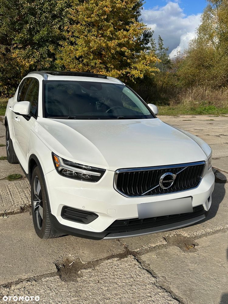 Volvo XC 40 T5 AWD Momentum - 1