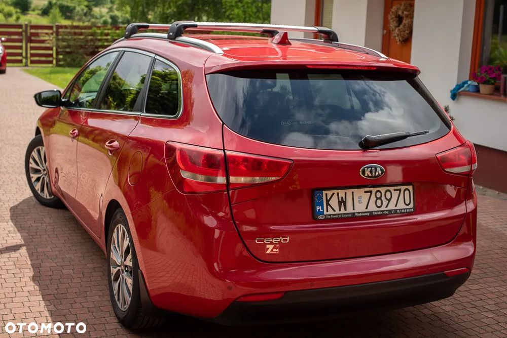 Kia Ceed 1.6 GDI L Business Line - 10