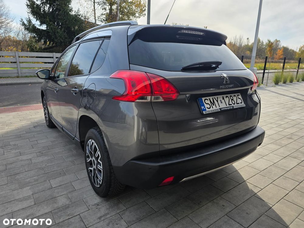 Peugeot 2008 PureTech 110 Style - 4