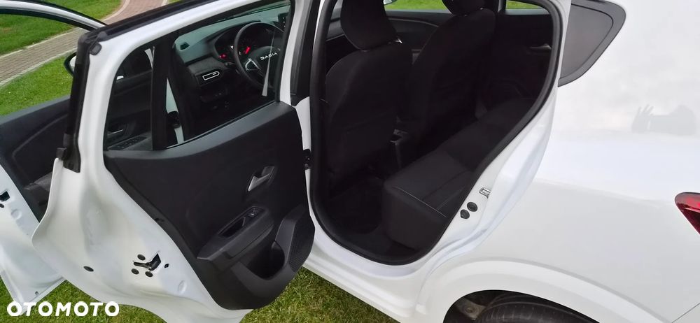 Dacia Sandero - 7