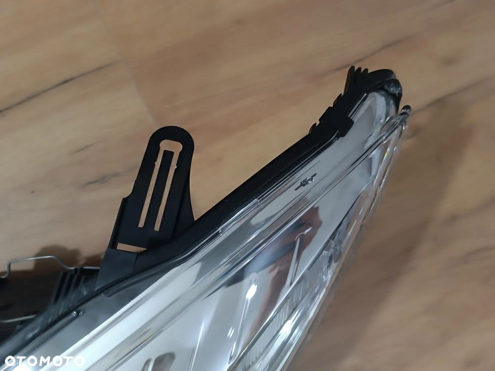 Nowa Lampa Przednia Lewa Renault Megane III - 3