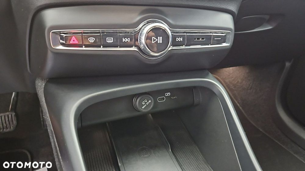Volvo XC 40 B3 Plus Bright - 18
