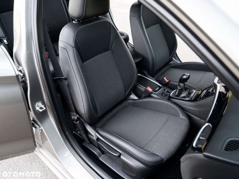 Opel Astra 1.4 Turbo Innovation - 32
