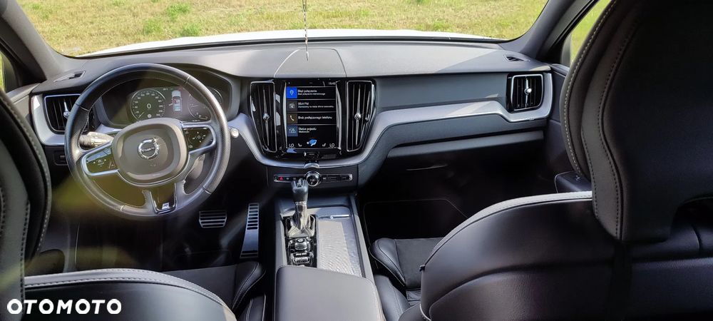 Volvo XC 60 D4 AWD R-Design - 10