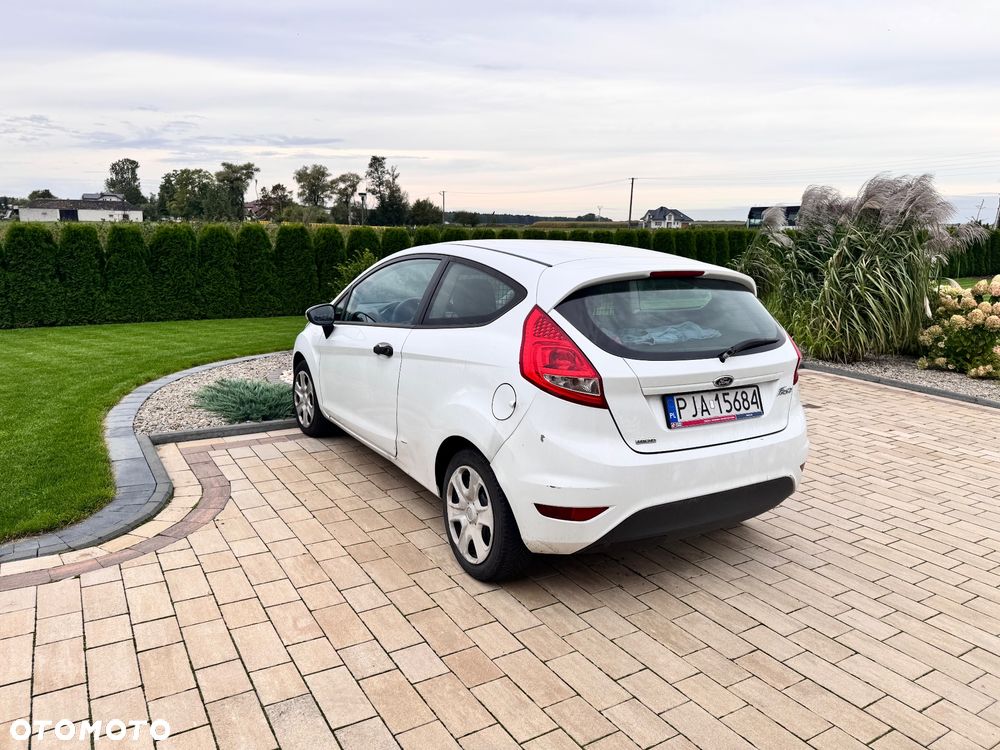 Ford Fiesta 1.4 TDCi Ambiente - 4