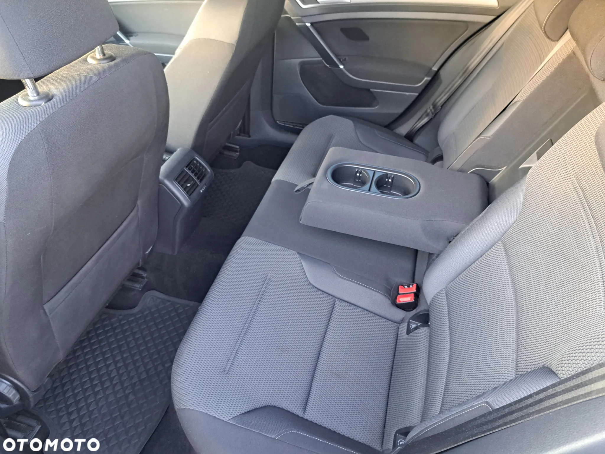Volkswagen Golf VII 1.4 TSI BMT Highline DSG - 14