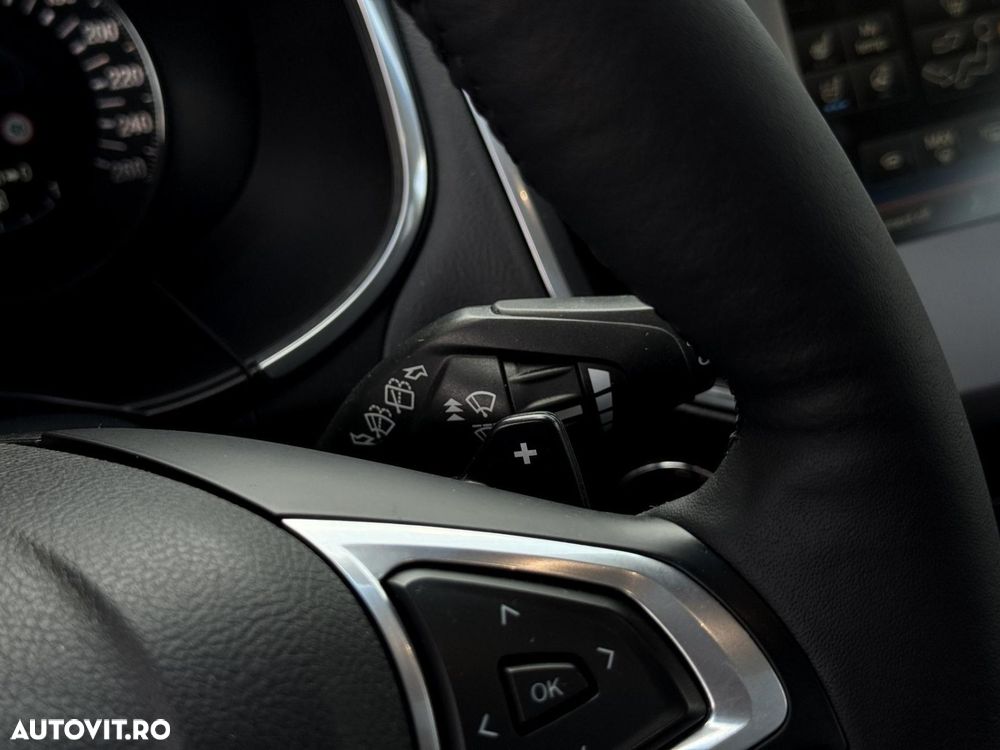 Ford Edge - 22