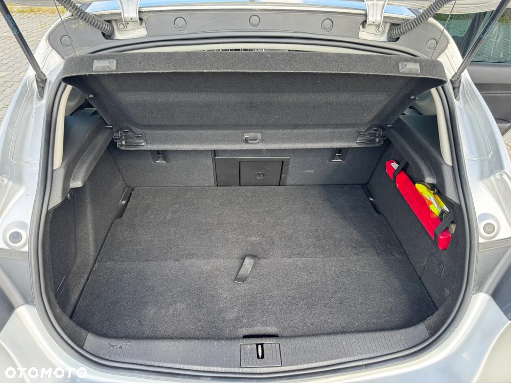 Opel Astra IV 1.7 CDTI Cosmo - 12