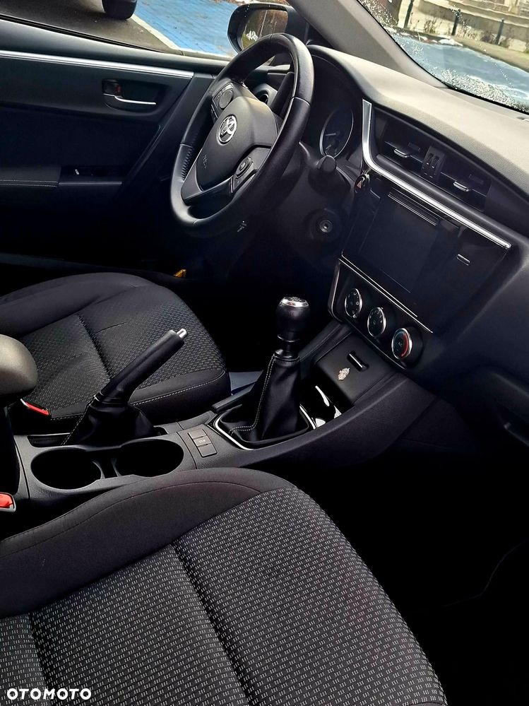 Toyota Corolla 1.6 Comfort - 3