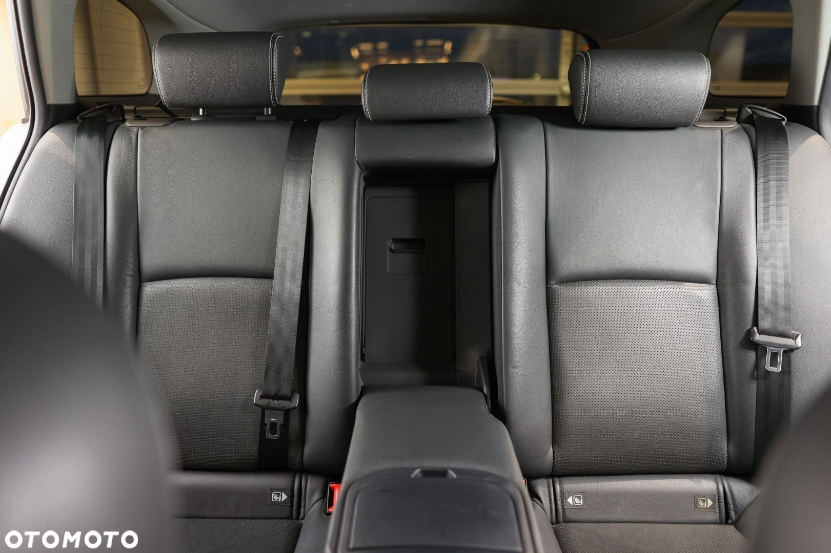 Toyota Avensis - 20