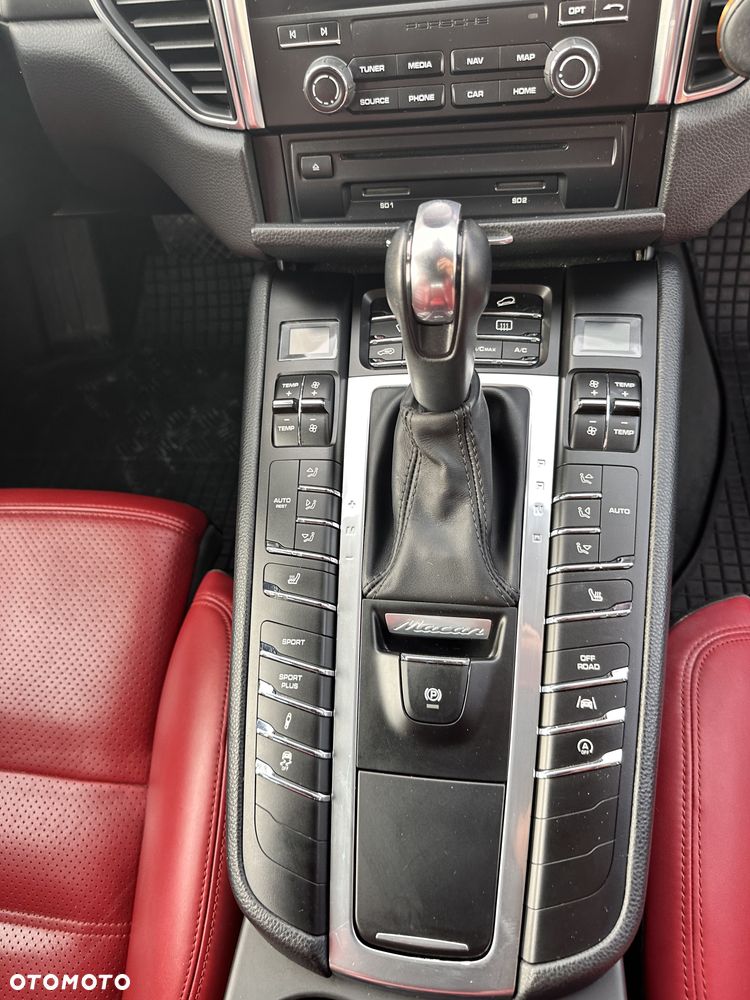 Porsche Macan - 35