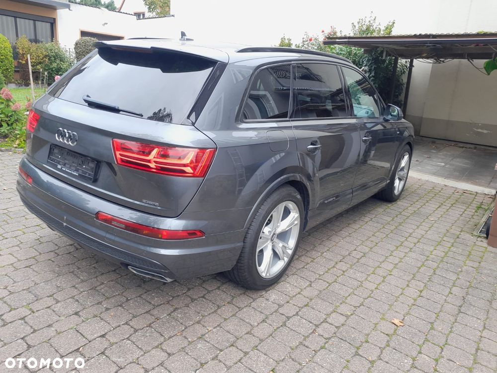Audi Q7 - 4