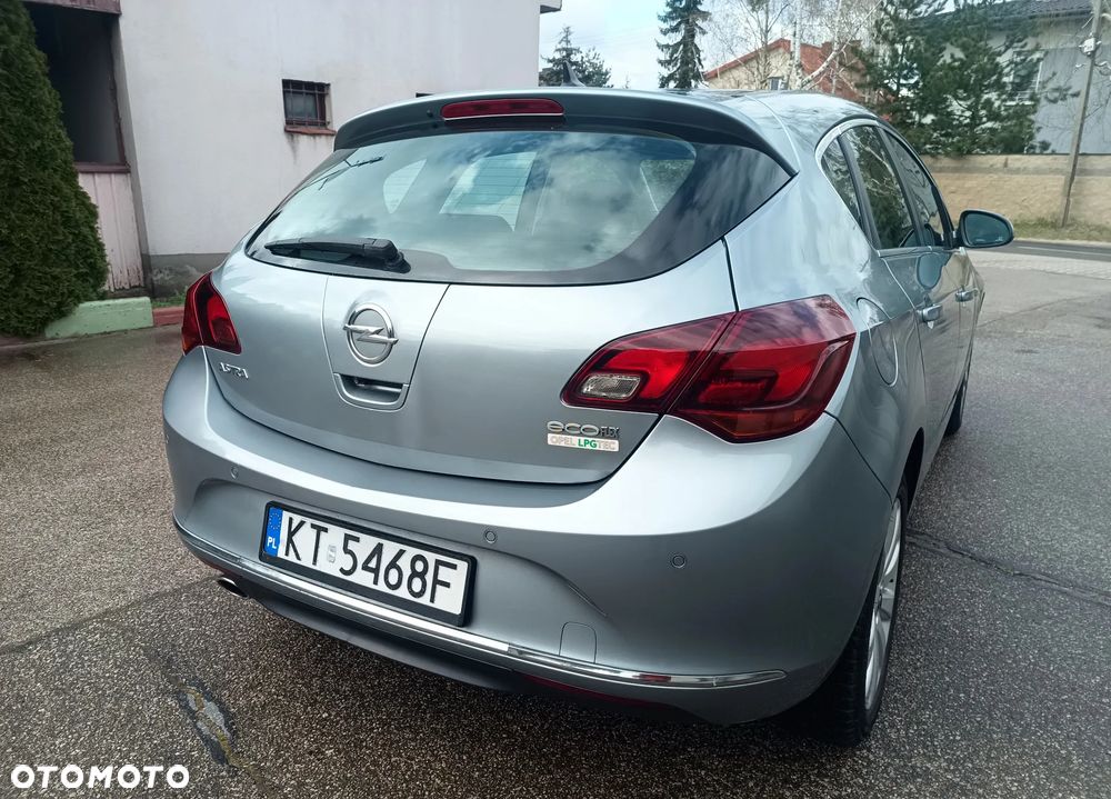 Opel Astra 1.4 T Cosmo S&S EU6 - 5