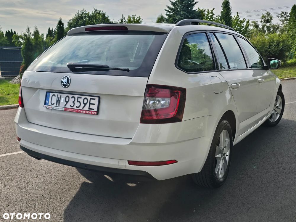 Skoda Octavia 1.6 TDI Ambition - 9