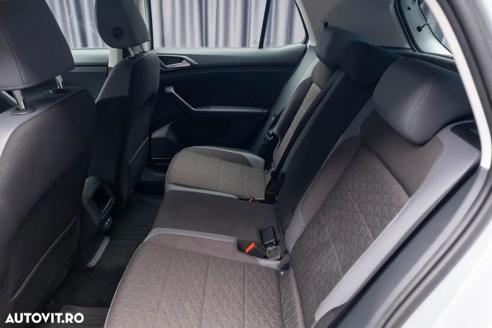 Volkswagen T-Cross 1.0 TSI DSG Style - 27