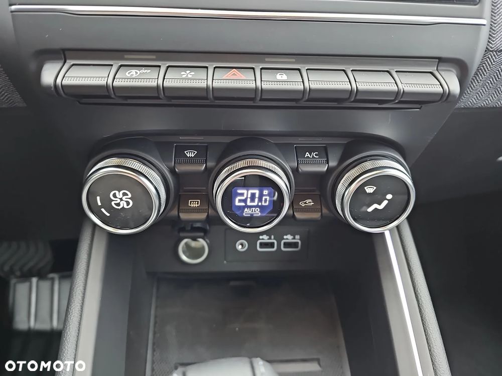 Renault Clio 1.0 TCe Techno Xtronic - 17