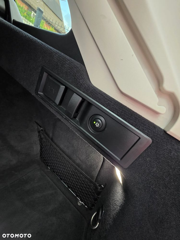 BMW Seria 3 318d mHEV M Sport - 29